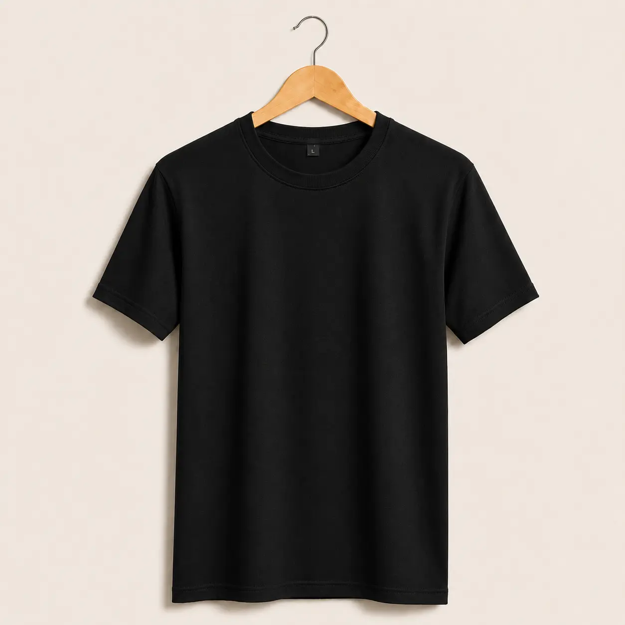 Round neck t-shirt, black